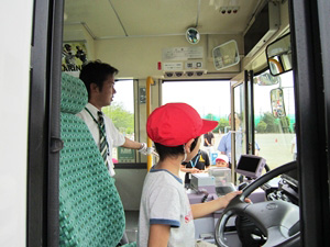 交通安全教室 運転席